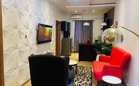 James Court Hotel & Luxury Apartments